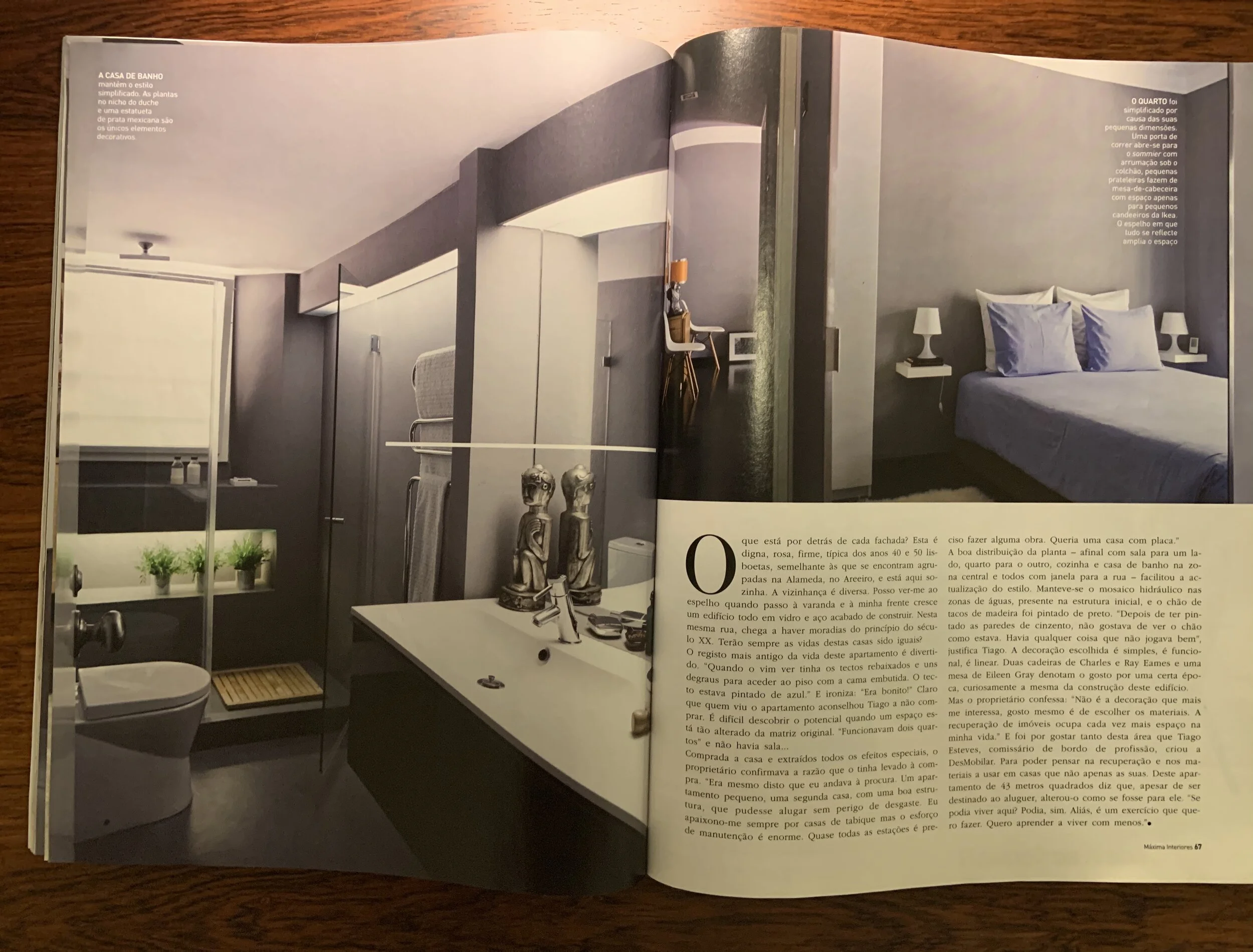 Casa de banho e quarto · página dupla — Máxima Interiores Página dupla de revista com casa de banho moderna e quarto arrumado